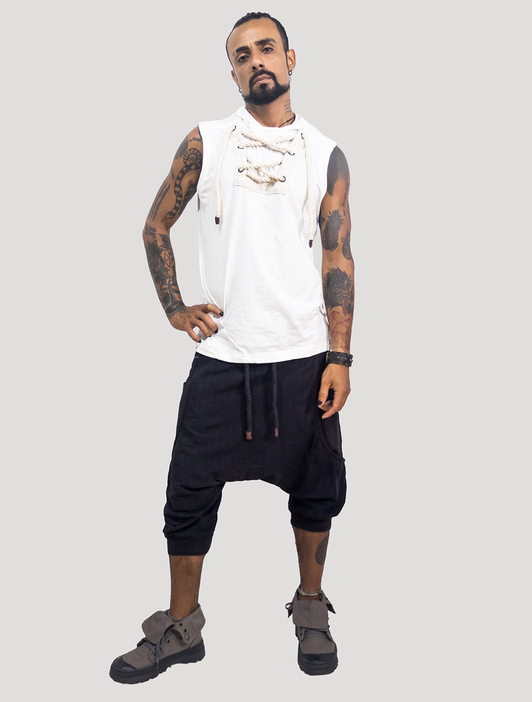 Black 'Shaolin' Linen Harem ¾ Shorts - Psylo Fashion
